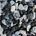 Kamenclub.ru: Мраморная крошка (щебень галтованный микс:: белый-черный) фр.20-40 мм  купить в Кемерово мрамор белый, черный мраморный галтованный щебень 15500 руб/т   фото КАМЕНЬ КЛУБ