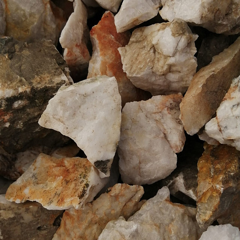 фото Кварц ( фр. 70-100 мм)  купить в Кемерово в интернет-портале КАМЕНЬ КЛУБ