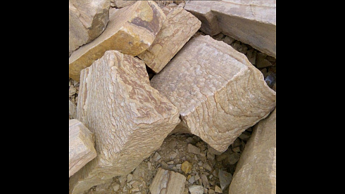 Kamenclub.ru: Песчаник пластушка желтый с рисунком (4-6 см)  купить в Кемерово плитняк пластушка желтый с рисунком песчаник 9 000 руб/м3   фото КАМЕНЬ КЛУБ