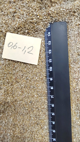 Кварцевый песок для площадок фр. 0,6-1,2 мм.  купить в Кемерово фото Камень Клуб