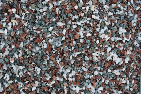 Kamenclub.ru: Мраморная крошка (щебень крошка микс: белый-зеленый-розовый) фр. 10-20 мм.  купить в Кемерово мрамор белый, зеленый, розовый декоративный ландшафтный колотый щебень 12000 руб/т   фото КАМЕНЬ КЛУБ