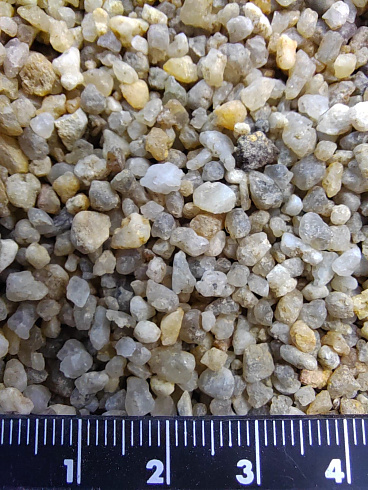 Кварцевый песок для площадок фр. 2-5 мм.  купить в Кемерово фото Камень Клуб