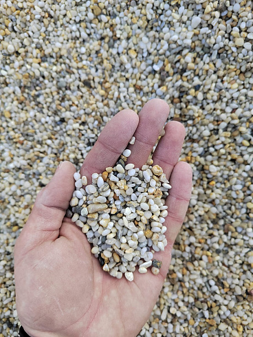 фото Галька крымская жемчужная фр. 3-5 мм. купить в Кемерово  в интернет-портале КАМЕНЬ КЛУБ
