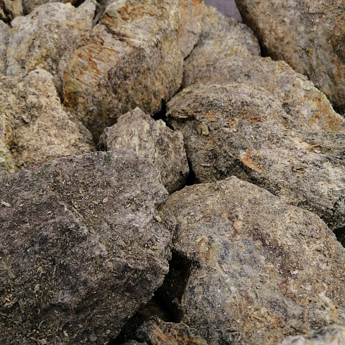 фото Змеевик салатовый  (фр. 70-100 мм)  купить в Кемерово в интернет-портале КАМЕНЬ КЛУБ