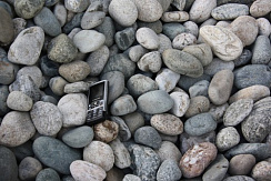 Kamenclub.ru: Галька речная окат (ассорти) фр. 50-100 мм. купить  в Кемерово галька природная округлая серая белая черная серая коричневая синяя галька речная окатанная округлая 6200 руб/т   фото КАМЕНЬ КЛУБ