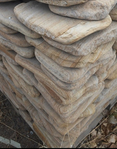 Kamenclub.ru: Песчаник пластушка галтованный желтый с рисунком (3 см)  купить в Кемерово плитняк - пластушка желтый песчаник 21000 руб/м3   фото КАМЕНЬ КЛУБ