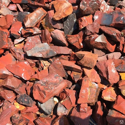 Kamenclub.ru: Щебень крошка красный (ЯШМА) фр. 5-10 мм.  купить в Кемерово крошка каменная яшмы красный, бордовый, темно-красный декоративная крошка ландшафтная каменная яшмоидная 8500 руб/т   фото КАМЕНЬ КЛУБ