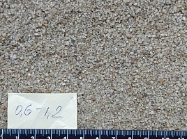 Кварцевый песок для площадок фр. 0,6-1,2 мм.  купить в Кемерово фото Камень Клуб